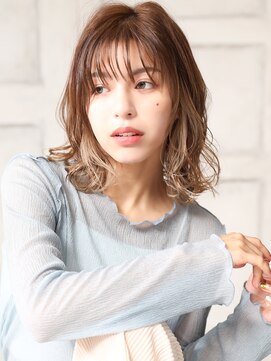 クラッチ 博多(CLUTCH) 大人可愛い小顔美髪ツヤ髪外国人風くすみブラウン髪質改善A8