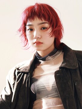 テトヘアー(teto hair) ウルフ　ピンクレッド　前髪カタログ　暖色カラー　ブリーチ