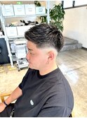 バズカットバーバーヘアスキンフェードカットメンズ刈り上げ