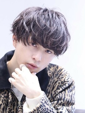 コンフィデンス 新宿3rd(confidence) 束感マッシュ韓流ツーブロック刈り上げCカールパーマ