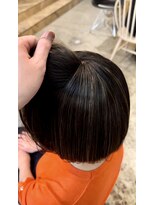 ウィークエンド(WEEKEND)&nbsp;白髪活かしハイライト