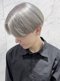 艶髪　透明感　シルバー　ホワイト系カラー