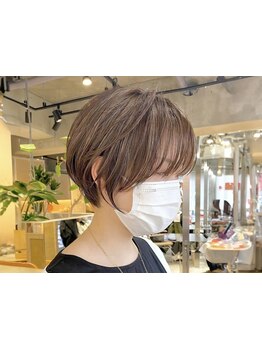 《白髪ぼかしハイライトが人気◎》白髪染めもオシャレに＊大人女性にぴったりの薬剤でダメージレスに*