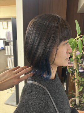 ビューティ高田 一番町サロン ネイビーブルーカラー