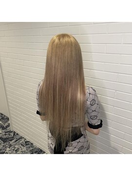 ブランシスヘアー(Bulansis Hair) ハニーベージュ×グレー組み合わせ抜群