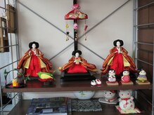 あんぐる美容室の雰囲気(☆日差したっぷり。ティーサービスもどうぞ。)