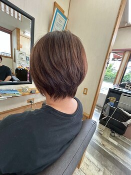 ジュエル美容室の写真/頭皮や髪に優しいオーガニック薬剤使用◎健康的に美しく、ツヤ感も抜群の美しいカラーが手に入る♪