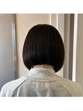 ぱつっとボブ／マツイアカリ