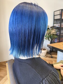 ルータス(loutus) ブルーボブヘア