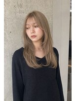 ユニオン(Union)&nbsp;透明感アッシュベージュ×顔周りレイヤーの愛されセミロング