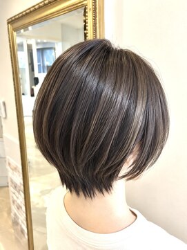 髪質改善サロン WE BE PARSLEY atre 川越店【ウィービーパセリアトレ】 乾かすだけで決まる!小顔大人ショートボブ