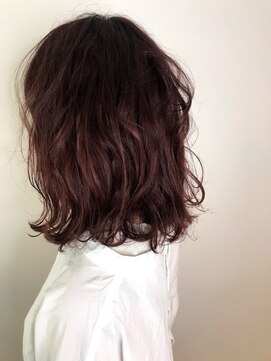 e.m.a プレミアムビューティーサロン 栄駅店(e.m.a PREMIUM BEAUTY SALON) レッド×カール