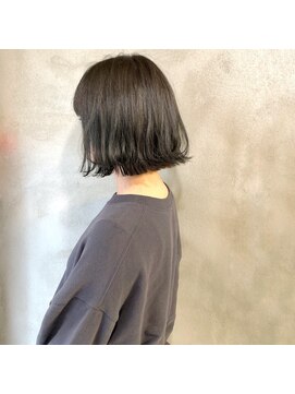 ミント(mint) 透明感グレーで赤み除去!色持ちも◎