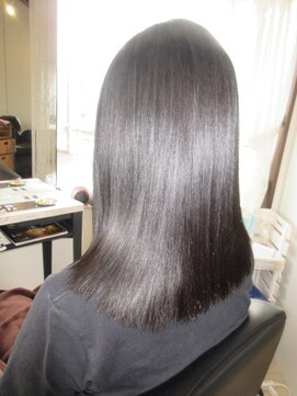 コア フィール ア デイ(COIFFURE A DAY) 【M3D見附今町】M3D酸熱融合ストレート