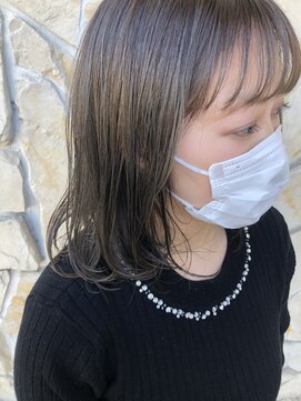 ヘアメイク ヴァロ(Hair Make VaLo) アッシュグレー＋ベージュ