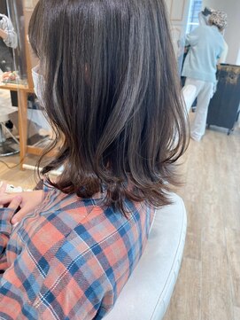 ネオリーブ チロル 横浜西口店(Neolive CiroL.) 白髪ぼかしハイライト ミディアム小顔レイヤー