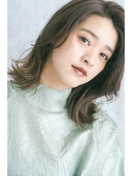 グロウ(GLOW produce by Ange) 大人の曲線美☆くびれミディ