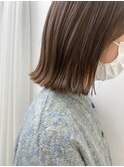 白髪ぼかしハイライト　切りっぱなしボブ