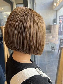 ティー リュクスボーテ(T LUXE BEAUTE) ミニボブ/ヌードベージュ