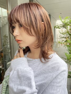 ビュートリアム 南青山(BEAUTRIUM) ミディアムウルフレイヤー 顔周りレイヤー 表参道 20代30代40代