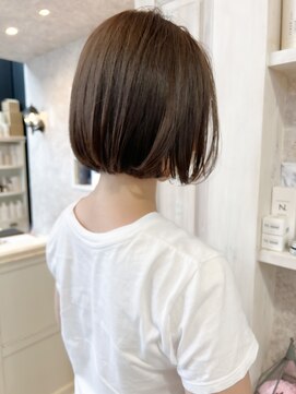 キャアリー(Caary) 福山市美容室Caary人気 秋ヘアふわっとミニボブ艶ベージュ