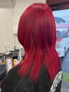 ヘアー リードレス(hair Re:dress) 10代20代個性派赤髪ウルフカットスタイル