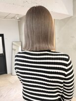 ローレン(LOREN)&nbsp;ミルクティーベージュぷつっとボブケアブリーチ 梅田