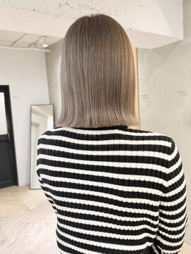 ローレン(LOREN) ミルクティーベージュぷつっとボブケアブリーチ 梅田