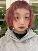 切りっぱなしボブ顔まわりレイヤーボブカットブリーチカラー