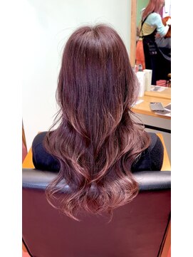 エマ(emma) 韓国巻き×レイヤーカット×レッド×ブラウン