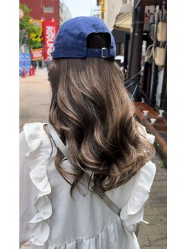 エマ(emma) オリーブグレージュ×韓国巻き