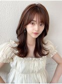 韓国風レイヤー/外ハネくびれ/ミディアムレイヤー/ぱっつん前髪