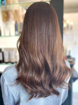 ローレン(LOREM) くすみベージュ/ニュアンスカラー/ゆるふわウェーブ/大人可愛い