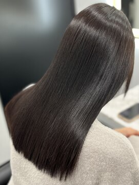 ピリオド 赤坂(Period.) セミロングヘアーブラウンカラー縮毛矯正髪質改善　赤坂見附