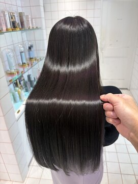 ロンドルーチェ 心斎橋(Lond luce) ダークアッシュ/ミディアムレイヤーカット［髪質改善/縮毛矯正］