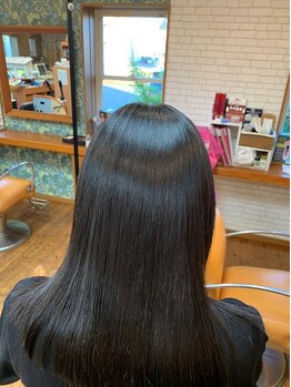 アイディー ヘアアンドメイク フォー アロマ 本店(i D Hair&make for Aroma)の写真/話題の酸熱トリートメント取扱店◎他とは違う圧倒的な仕上がりのトリートメントで艶髪をキープできちゃう♪