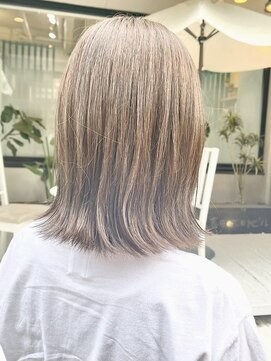 ヘアーメイクオズ(hair make O/S) ラテベージュ☆切りっぱなし