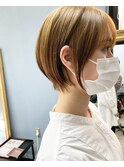 美人ショートボブ