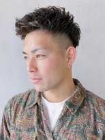 フランクスバーバーリザーブ 人形町店(FRANK’S BARBER RESERVE) フェードカット×ナチュラルパーマ y