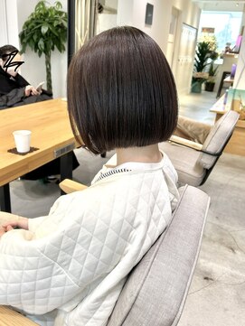 ルイス 宝塚(Luis) 大人可愛い20代30代40代小顔　うるかわボブ