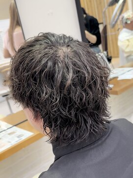 オーバルバイアピッシュ(OVARL by apish) 縦落ちミニウルフ強めパーマツイストスパイラル波巻きフェード