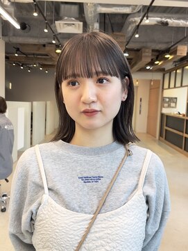 ディッセンバー 神宮前(December) ベージュ / ボブ/ ワイドバング /フルバング