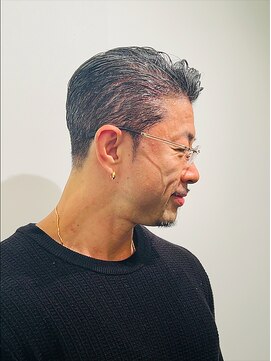 リバティシェアバーバー 銀座2nd(LIBERTY SHARE BARBER) クラシカル風サイドバック銀座/理容室/バーバー/メンズカット