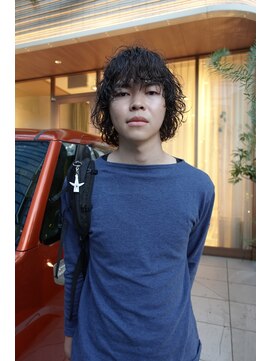 シイ(SIE) メンズミディアム×スパイラルパーマ