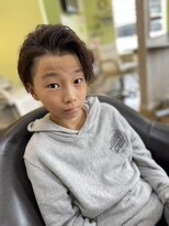 ボヌー(Bonheur) 小学生のツイストパーマ