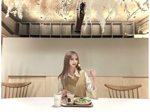 バズ サッポロ バイ フィーネ(BuzZ sapporo by Fi-Ne)の雰囲気（無機質な空間&ヘアカラーがよりキレイに発色するライティング）