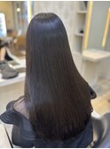 10代20代梅雨のパヤ毛を美髪ツヤサラロング縮毛矯正