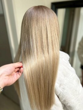 アフィナー(Afinar) 【横浜駅/横浜西口】ブロンド