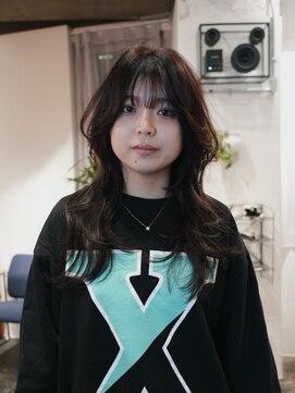 ウォームモカブラウン×ロングレイヤースタイル