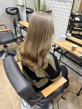 リアンドコー(Re&co) シルバーグレージュ/ブリーチ/髪質改善